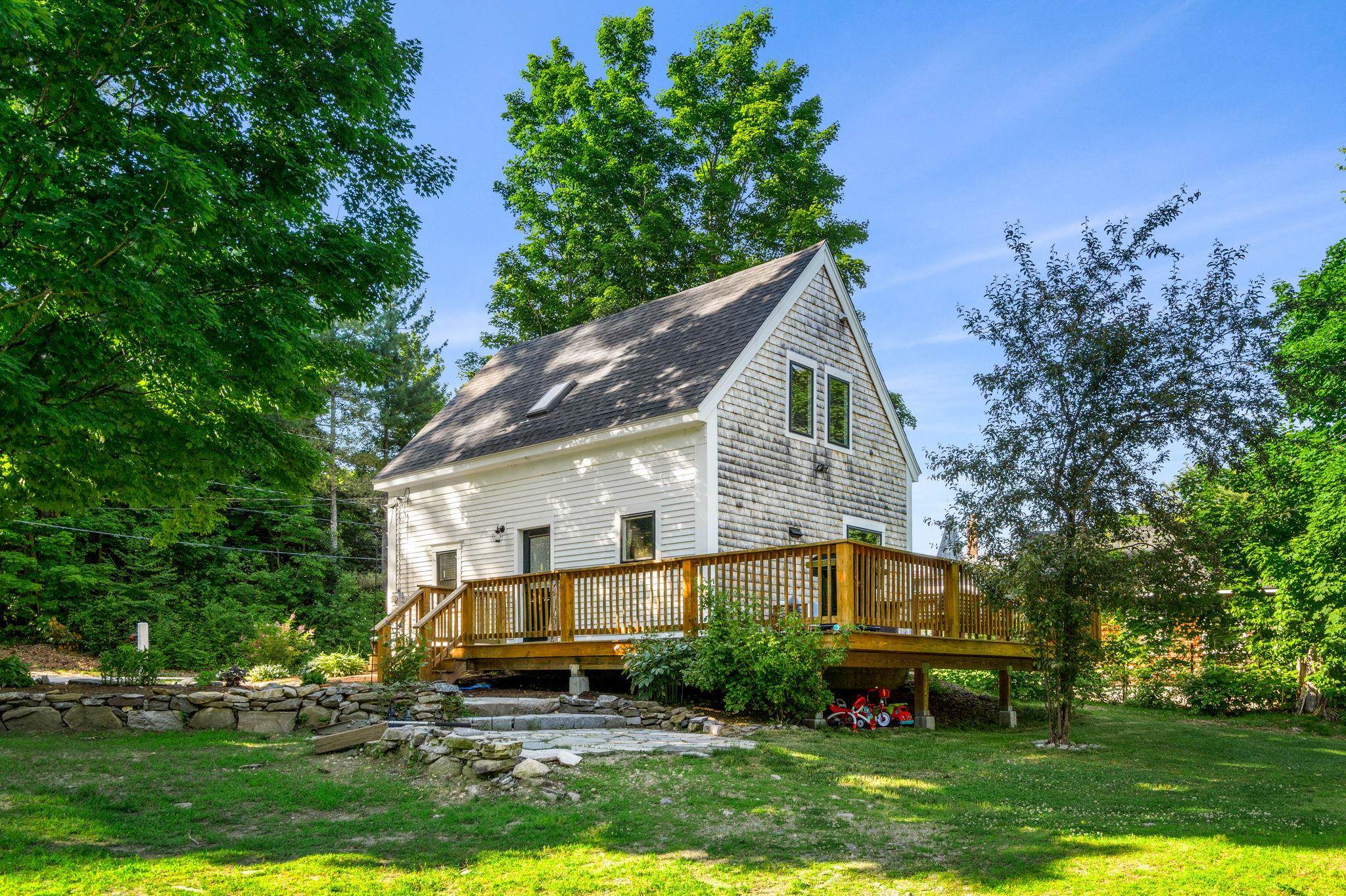 10 School Street Epping, NH 03042 - Photo 20 of 30