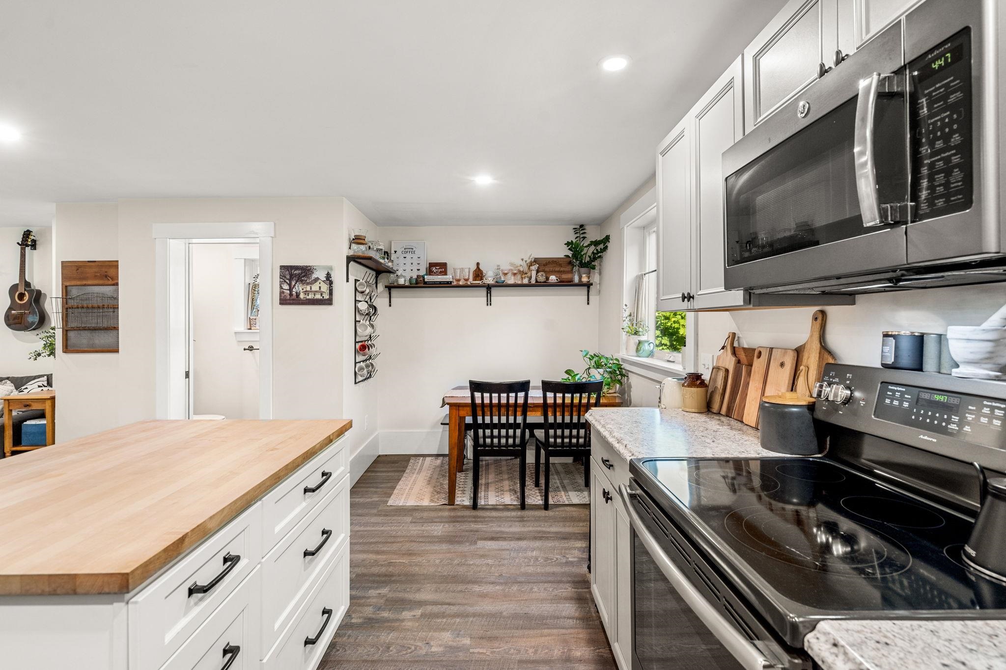 10 School Street Epping, NH 03042 - Photo 27 of 30