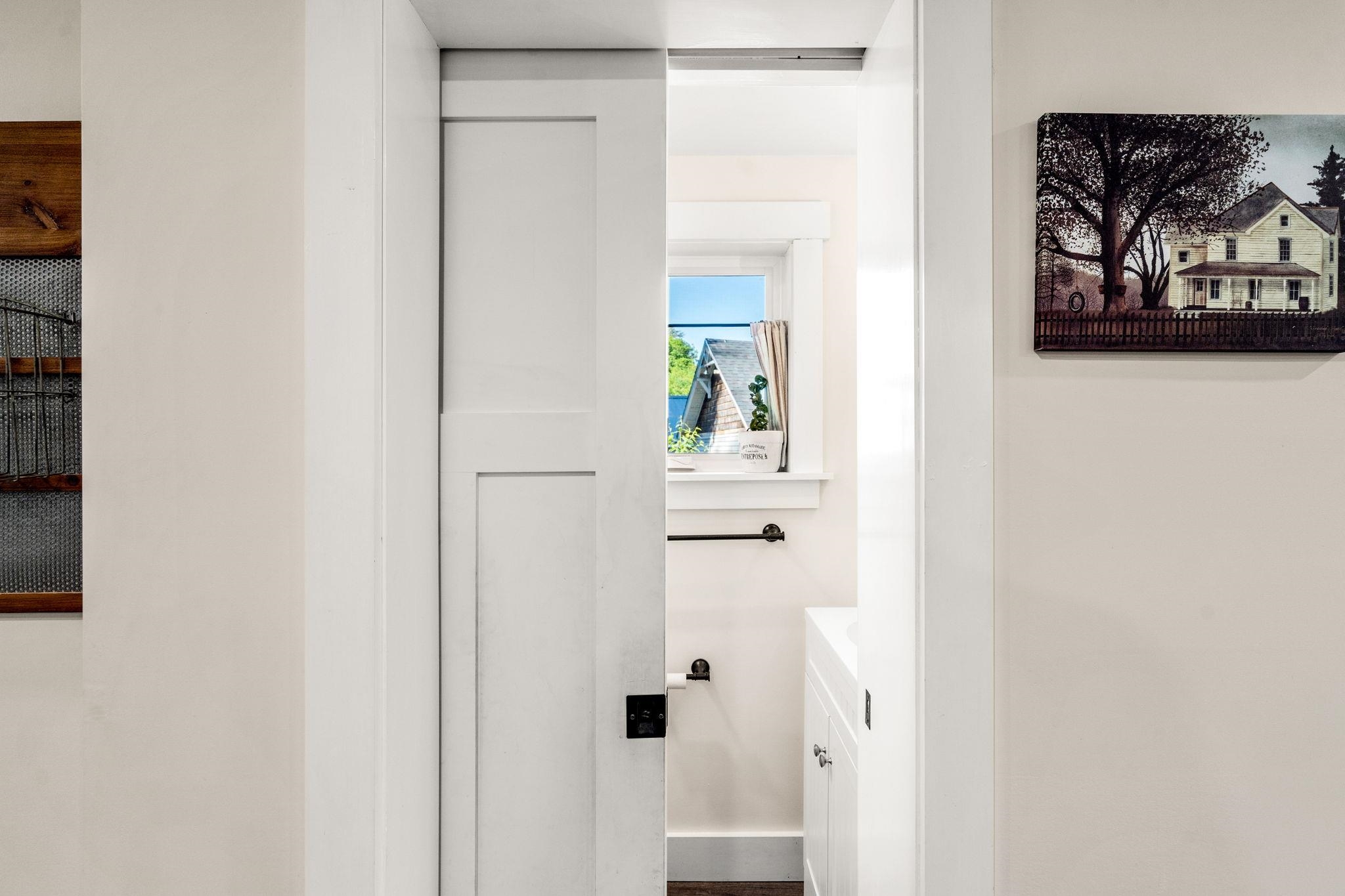 10 School Street Epping, NH 03042 - Photo 5 of 30