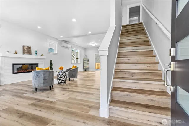 $645,000 | 2832 Hazelwood Drive, Blaine, WA 98230