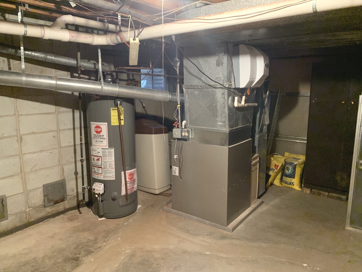 2210 Banbury Road Inverness, IL 60067 - Photo 31 of 41 a view of water heater room
