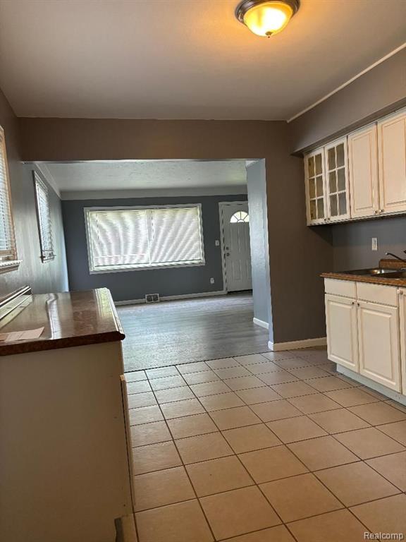 34567 Phyllis Street Wayne, MI 48184 - Photo 4 of 8