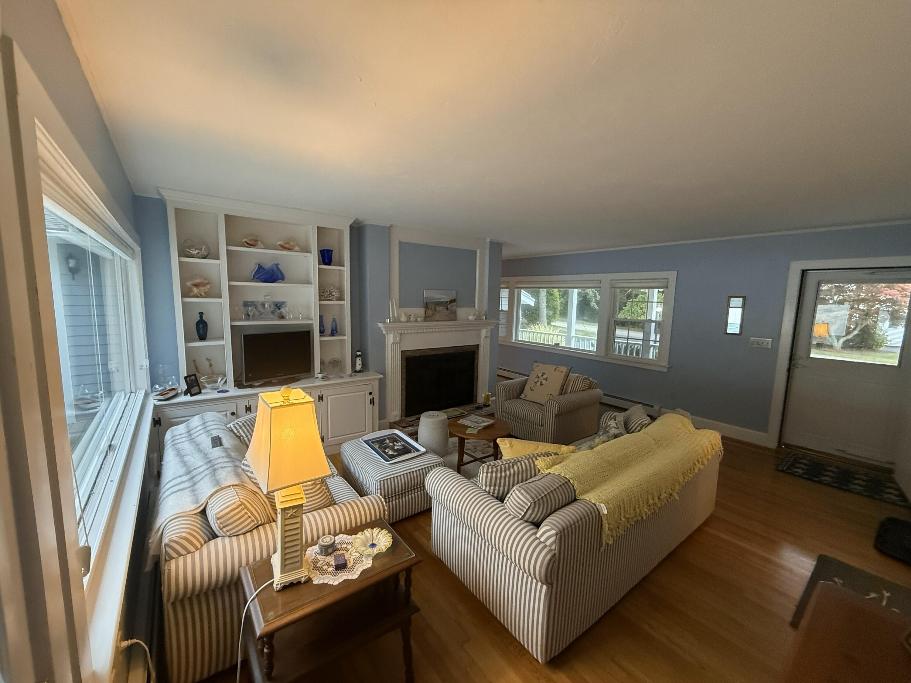40 Studley Road Hyannis, MA 02601 - Photo 4 of 19 IMG_6966