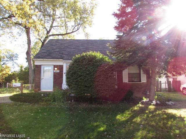 18264 Wormer Detroit, MI 48219 - Photo 2 of 25