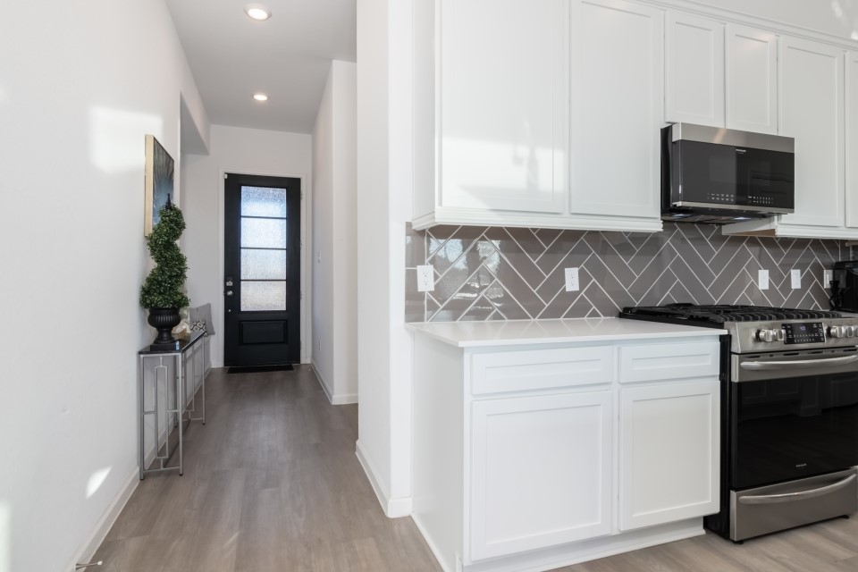 10622 Cabot Trail Rosharon, TX 77583 - Photo 3 of 30