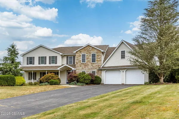 $674,999 | 14 Fairfield Lane, Danville, PA 17821