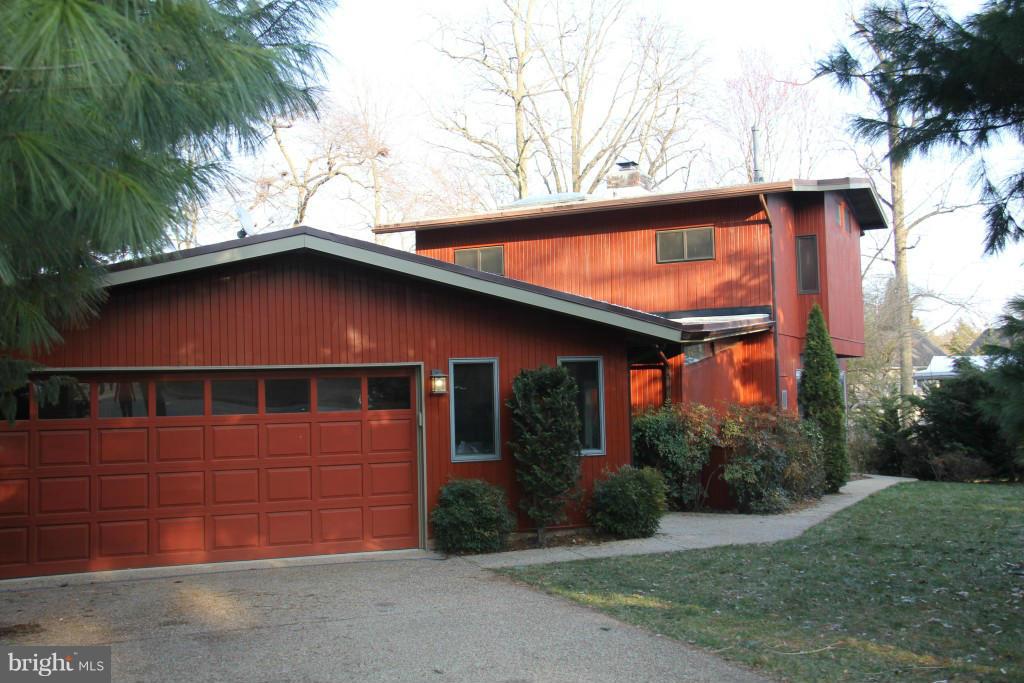 Exterior (Front)