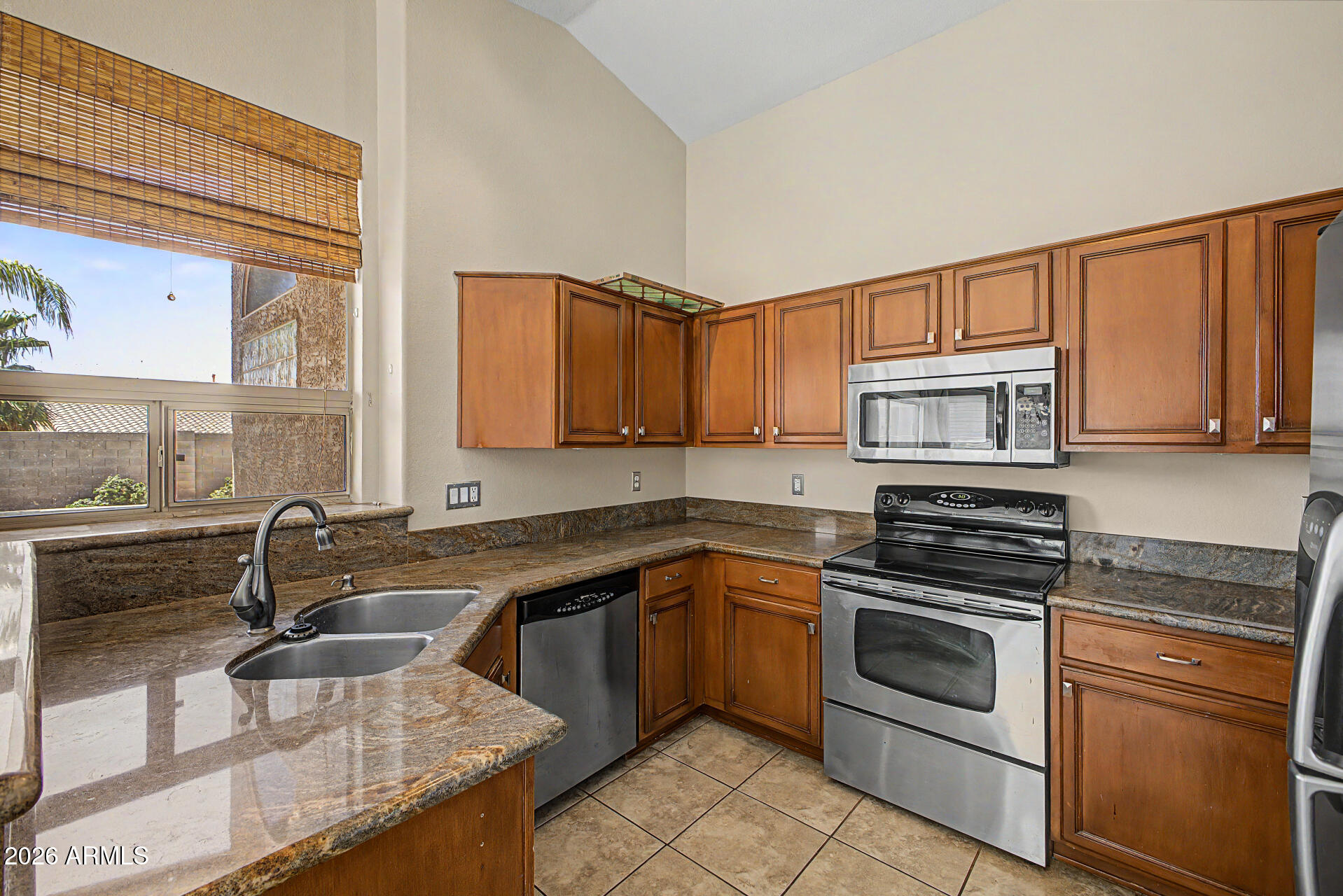 4319 East Tether Trail Phoenix, AZ 85050 - Photo 16 of 41