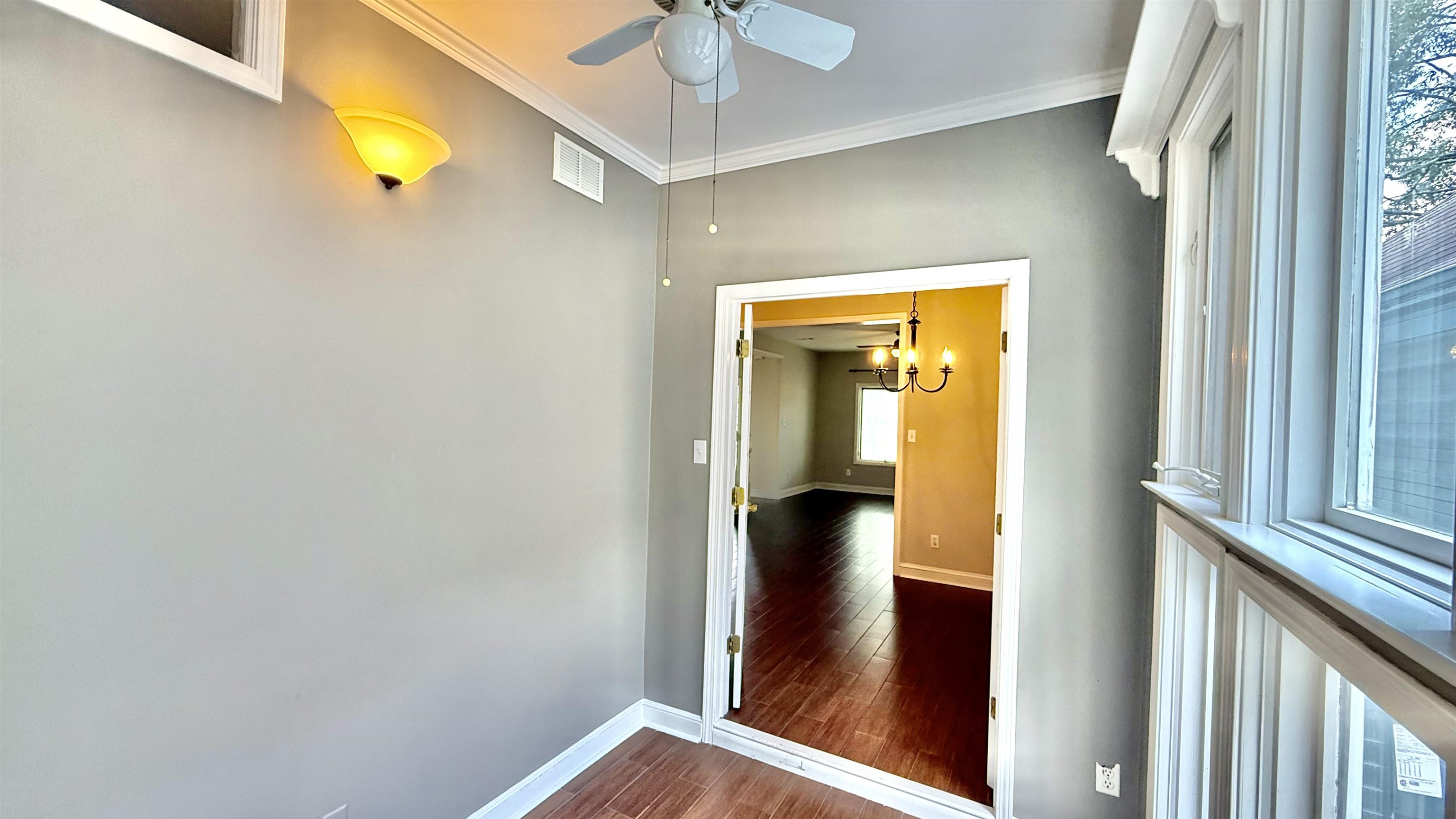 184 Marrakesh Circle Memphis, TN 38103 - Photo 26 of 34 a view of an entryway