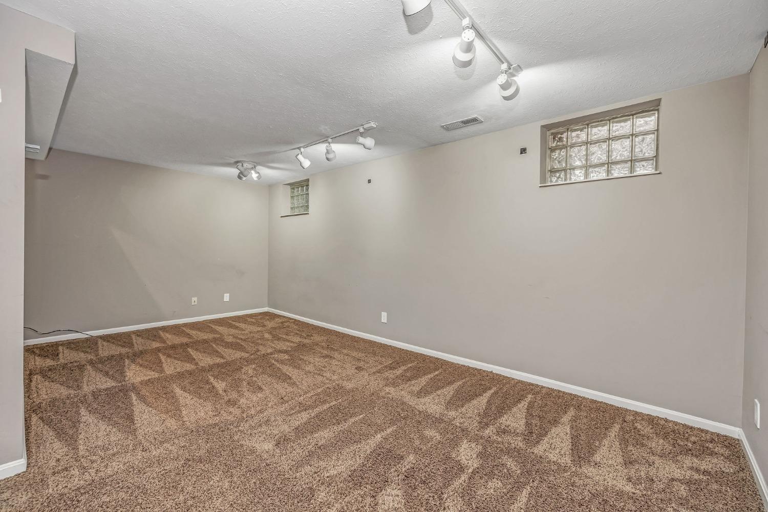 9945 Hunters Ridge Cincinnati, OH 45249 - Photo 26 of 48