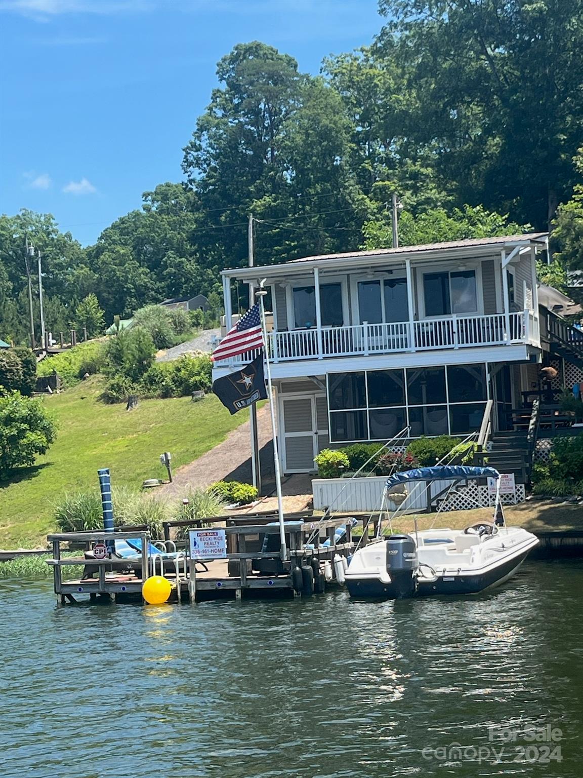 150 Shoreline Road Badin Lake, NC 28127 - Photo 4 of 48 Gallery Image 4
