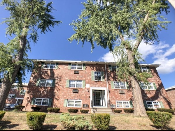 363 Hildreth Street, Unit 11 Lowell, MA 01850 - Photo 1 of 10