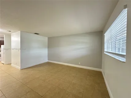 $1,450 | 2900 Northeast 17th Avenue, Unit 206, Pompano Beach, FL 33064