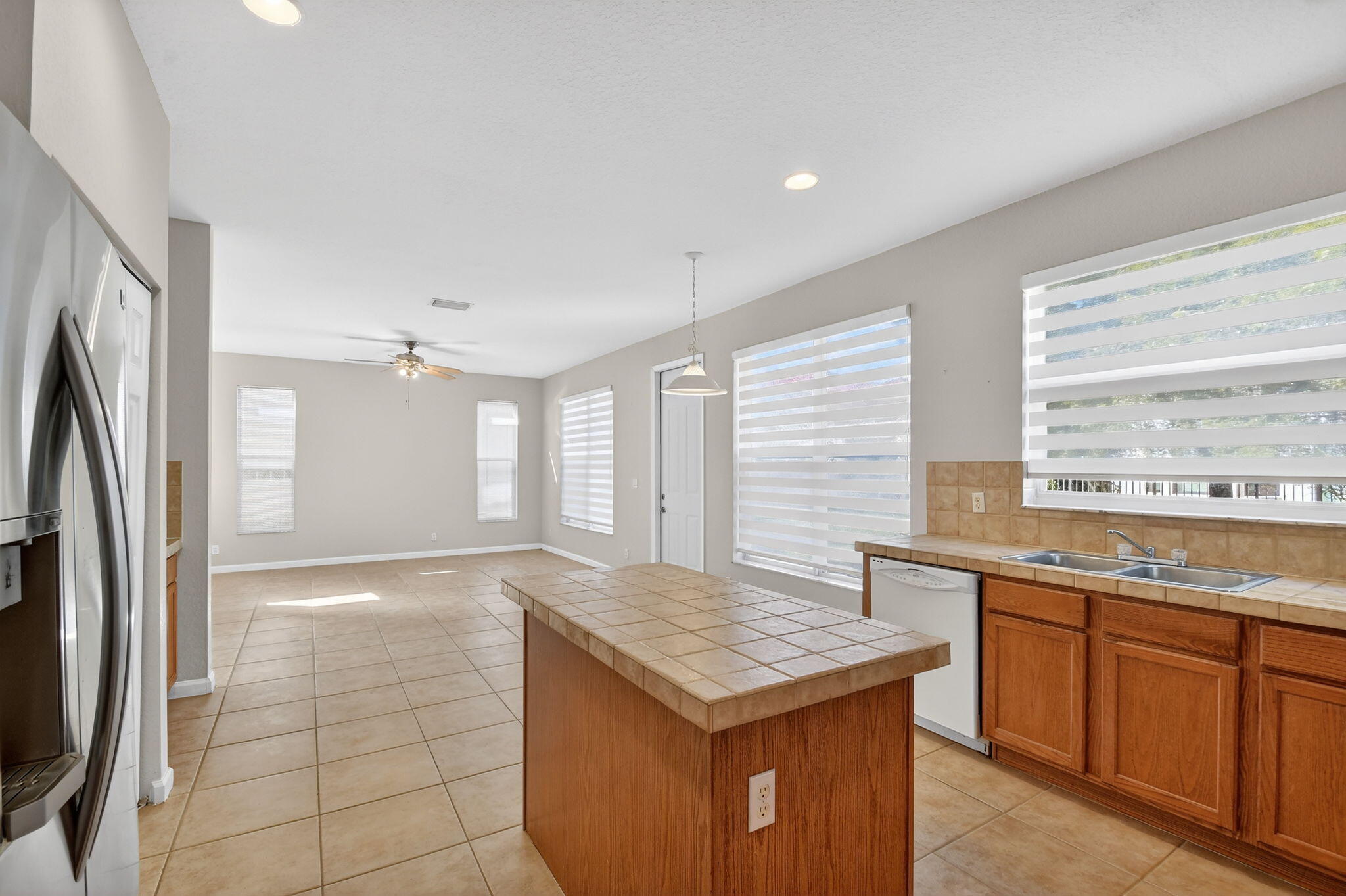 1053 Center Stone Lane Riviera Beach, FL 33404 - Photo 16 of 51 Kitchen Area