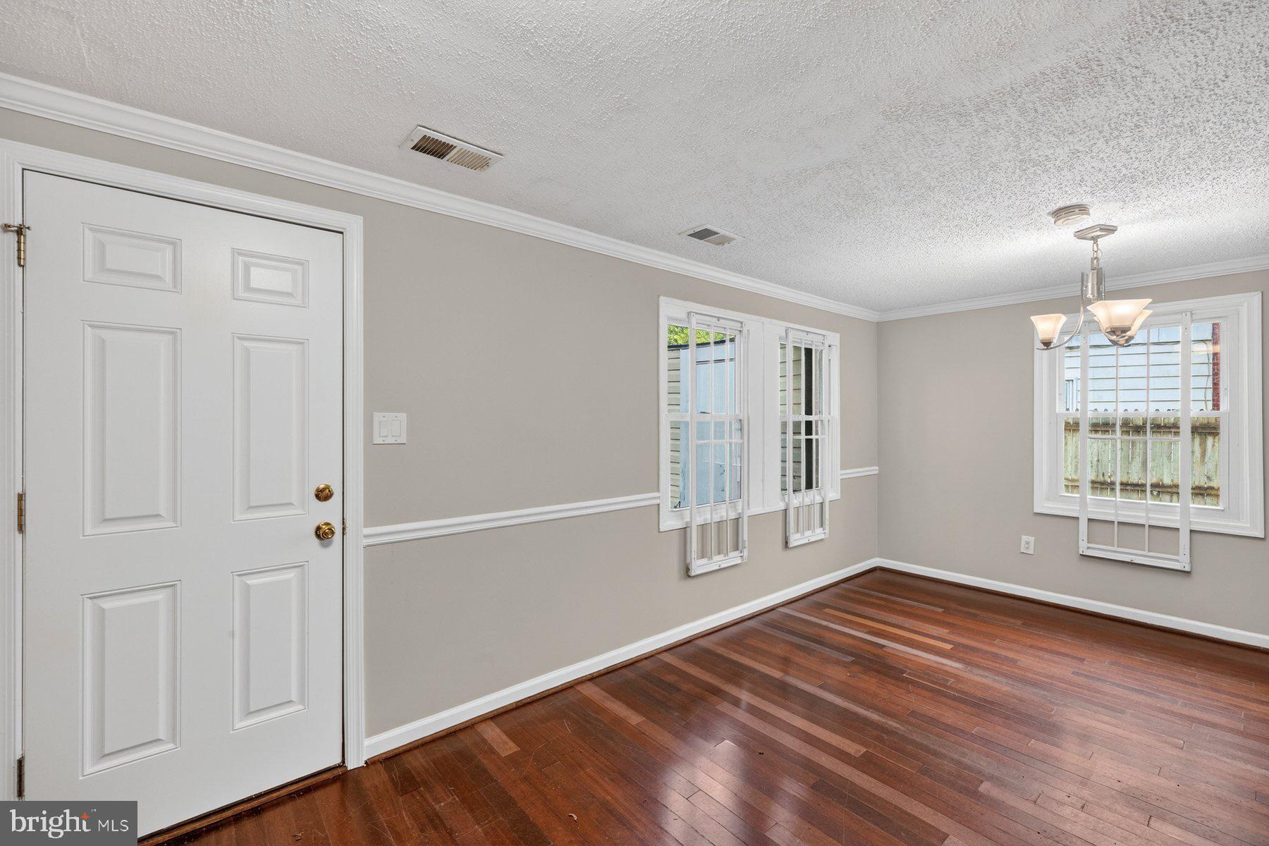 7711 Burnside Road Landover, MD 20785 - Photo 4 of 30