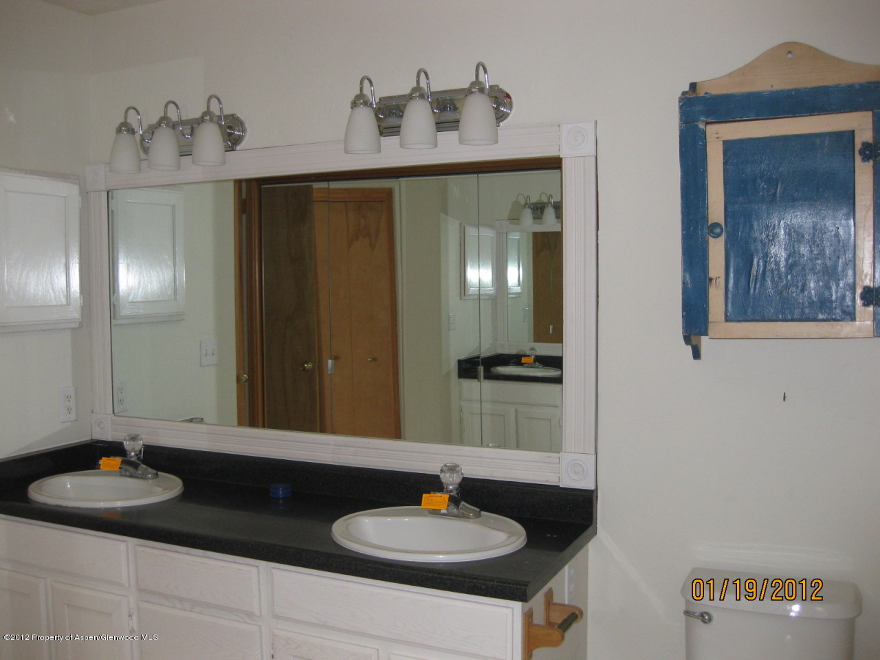 351 Buckthorn Road New Castle, CO 81647 - Photo 11 of 16 BATH VIEW 2