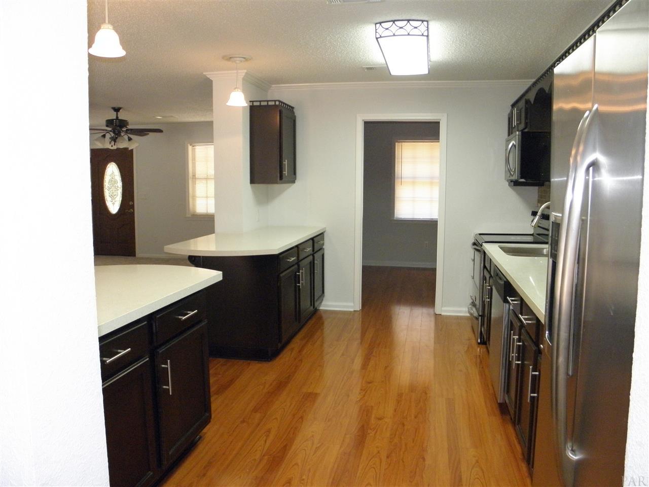7901 Jansen Road Pensacola, FL 32526 - Photo 3 of 48 Gallery Image 3