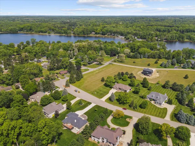 $65,000 | 6000 Riverview Drive, Unit 17, Jackson, MI 49203