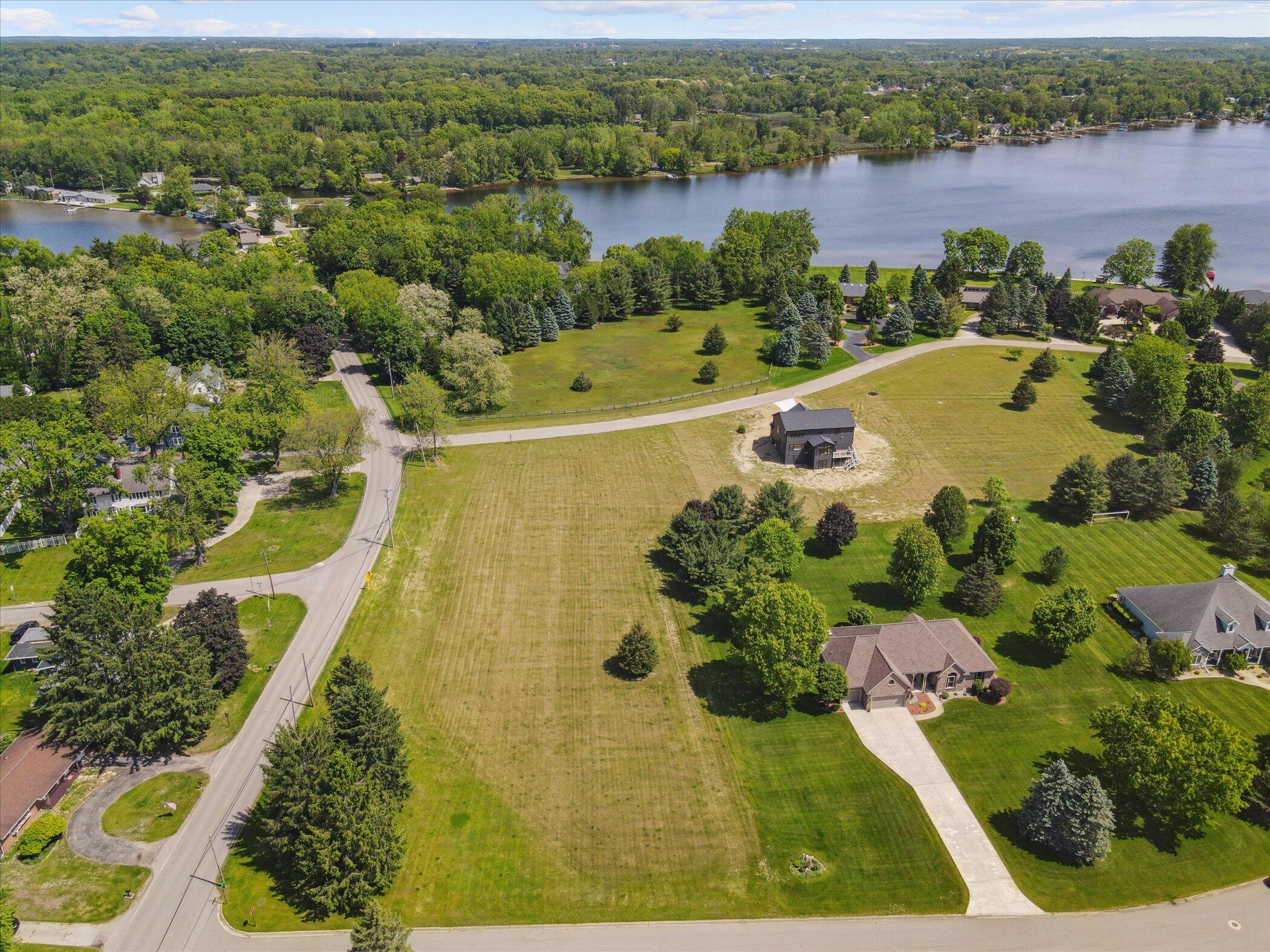 6000 Riverview Drive, Unit 17 Jackson, MI 49203 - Photo 13 of 20 13-Riverview-Jackson-MI-49201-WindowStil