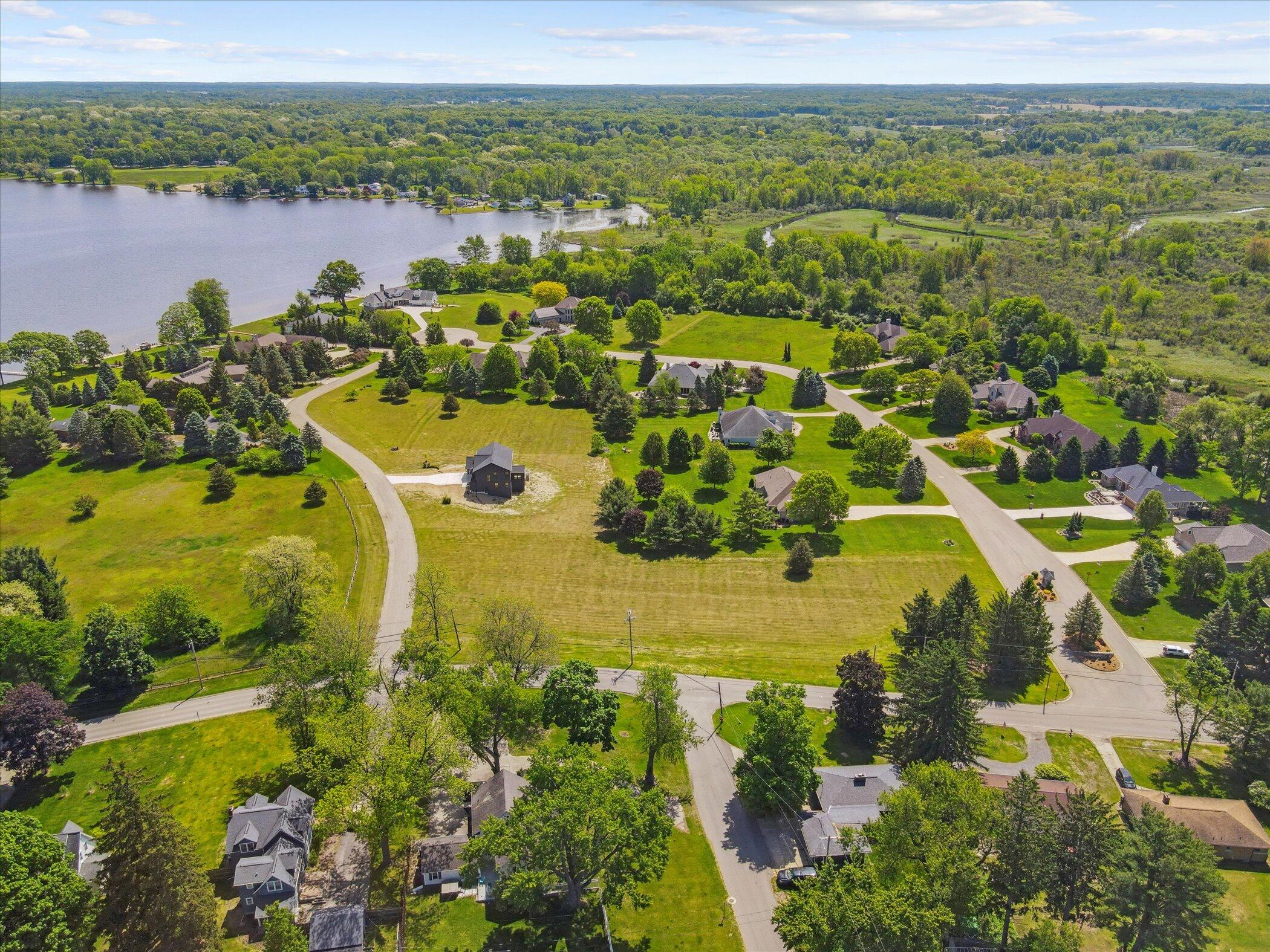 6000 Riverview Drive, Unit 17 Jackson, MI 49203 - Photo 6 of 20 06-Riverview-Jackson-MI-49201-WindowStil