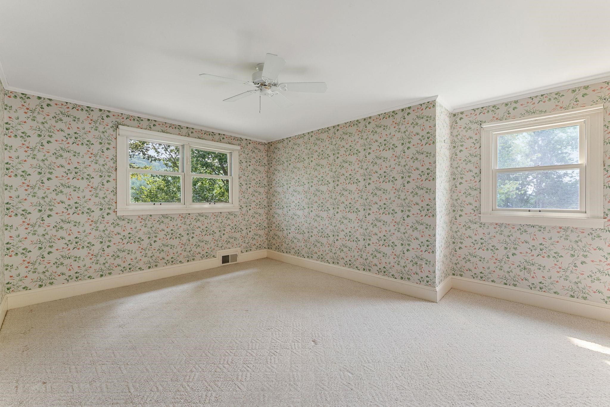 593 Red Barn Road Hartford, VT 05001 - Photo 36 of 50