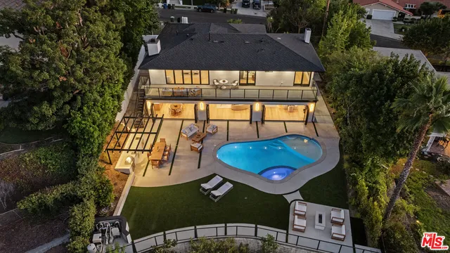 $20,000 | 18101 Green Meadow Drive, Encino, CA 91316