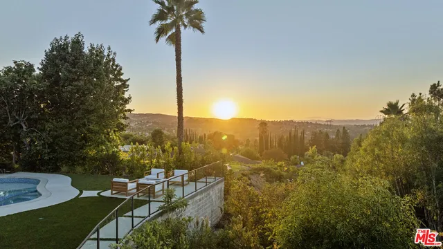 $20,000 | 18101 Green Meadow Drive, Encino, CA 91316