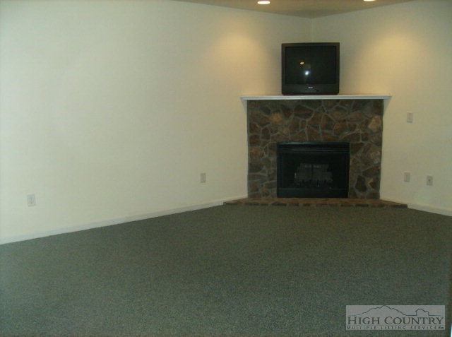 274 East Ridge Drive Boone, NC 28607 - Photo 5 of 29 Gallery Image 5