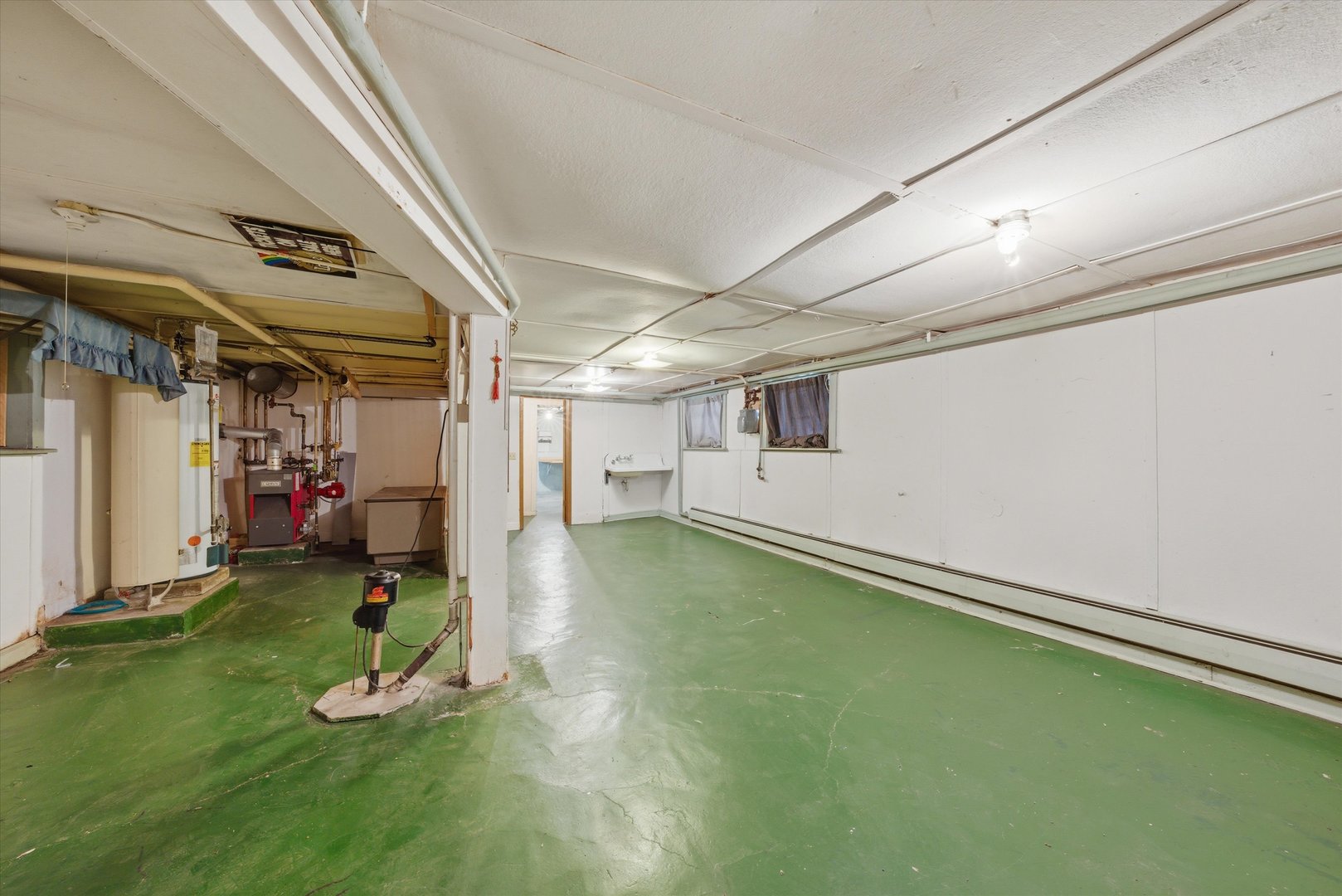 3822 West 64th Street Chicago, IL 60629 - Photo 24 of 33 a view of a room with gym equipment