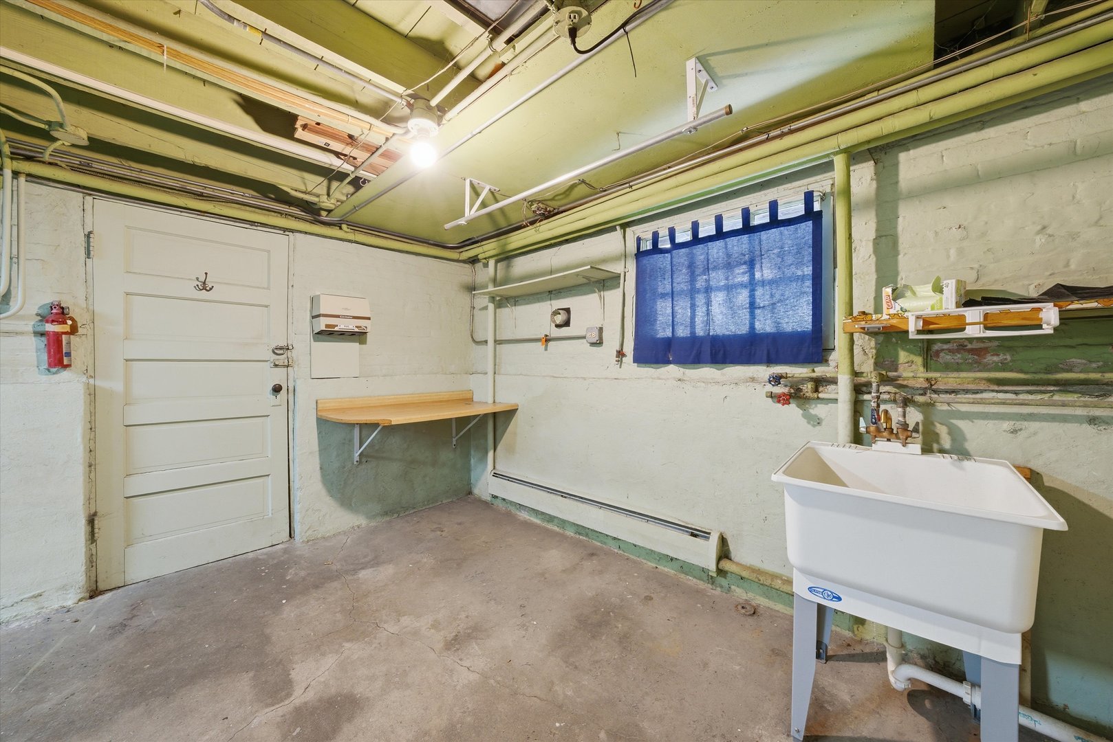 3822 West 64th Street Chicago, IL 60629 - Photo 26 of 33 a utility room with dryer and washer