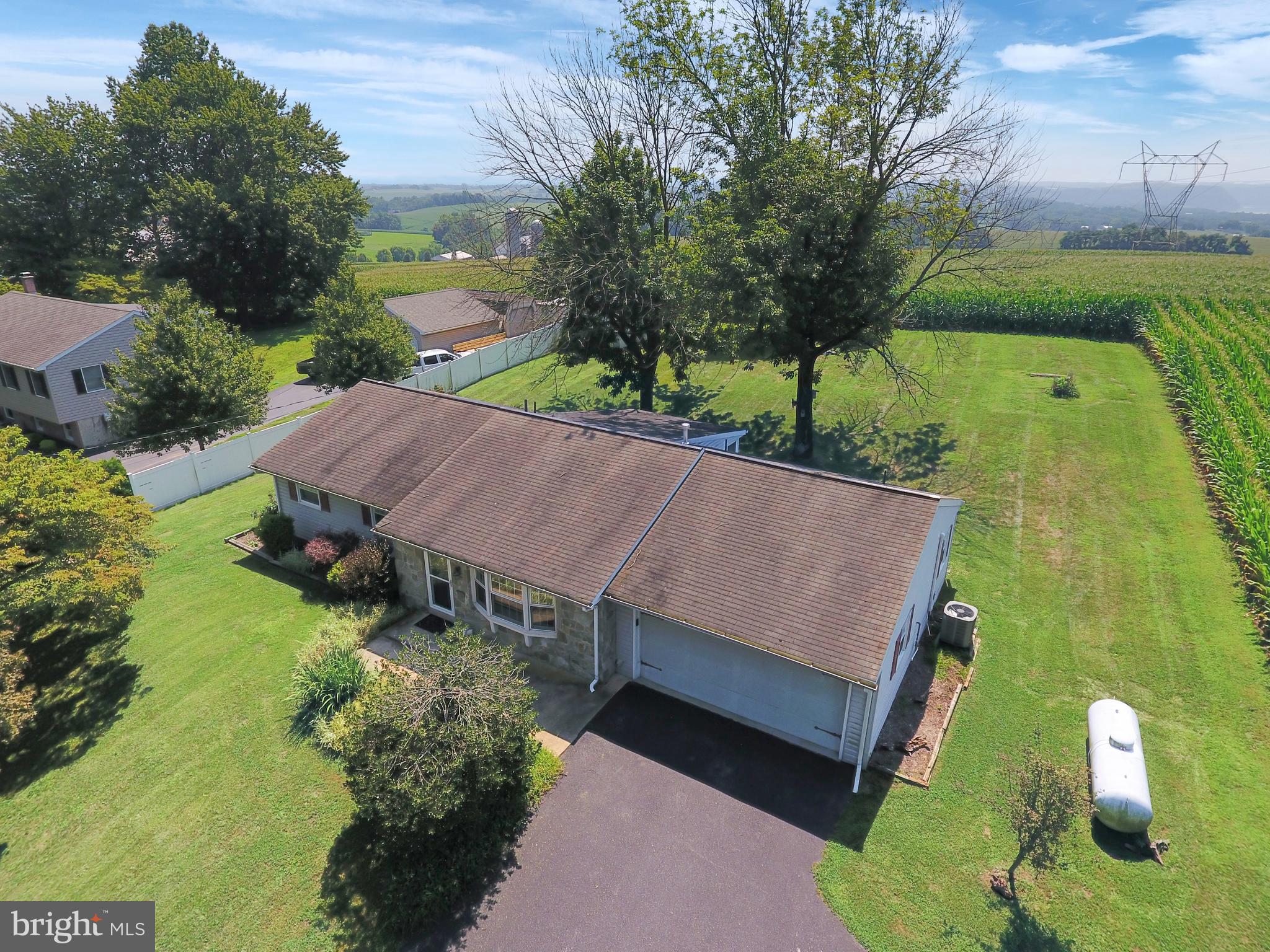 654 Shultz Road Washington Boro, PA 17582 - Photo 4 of 44