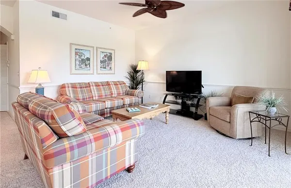 $275,000 | 8505 Naples Heritage Drive, Unit 133, Naples, FL 34112