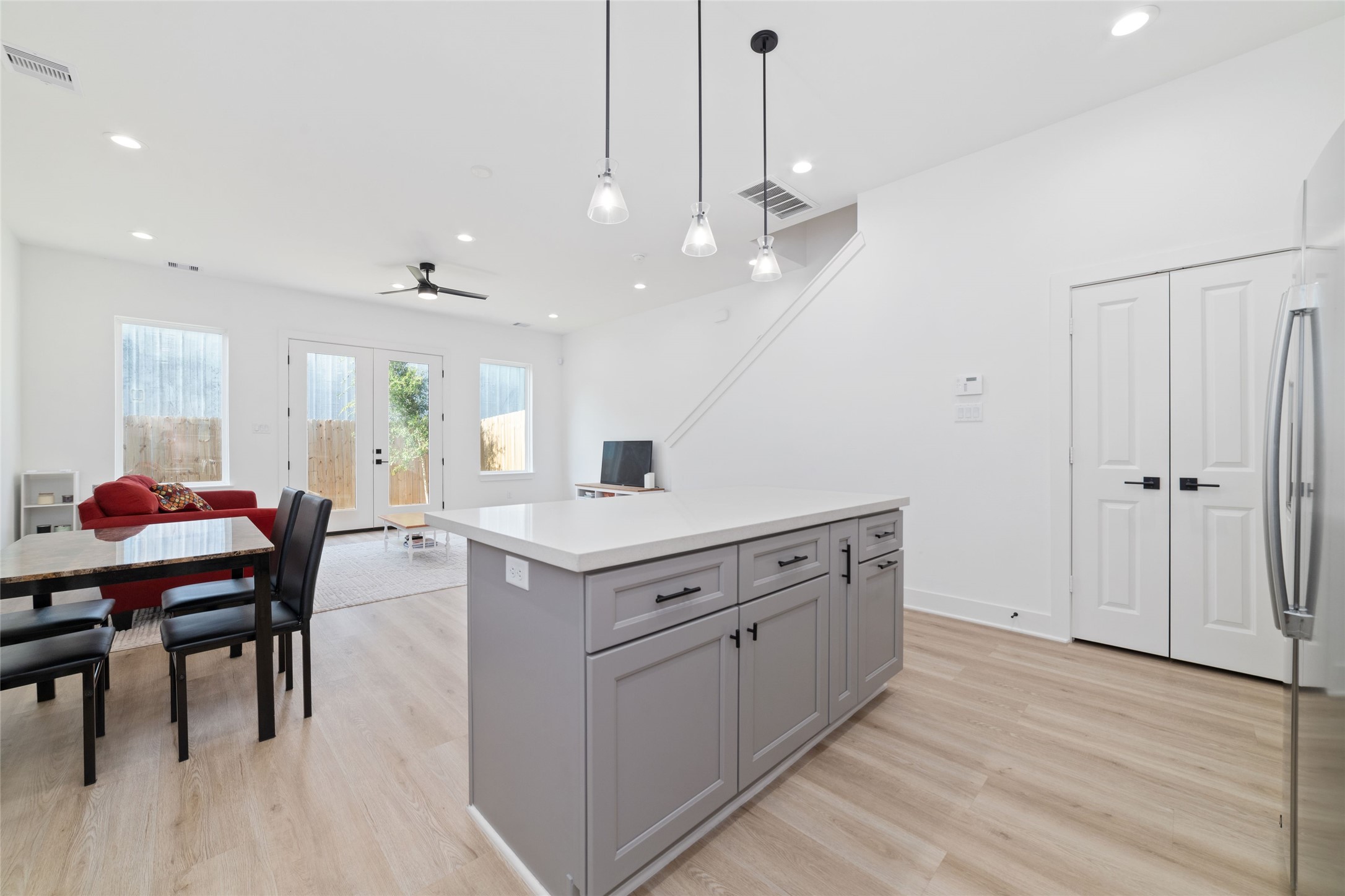 3444 Bolin Road Houston, TX 77092 - Photo 9 of 28