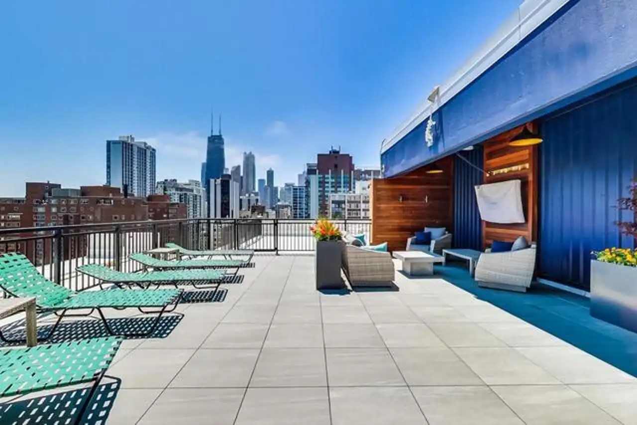 1430 North Astor Street, Unit 19C Chicago, IL 60610 - Photo 32 of 41 a view of a terrace with furniture