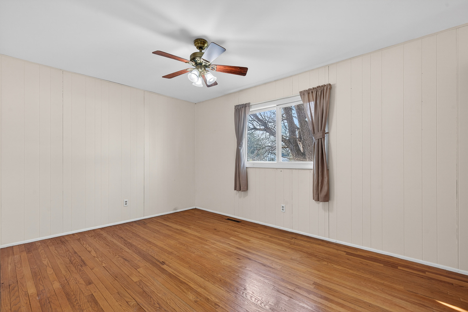 3915 Maple Avenue McHenry, IL 60050 - Photo 13 of 30