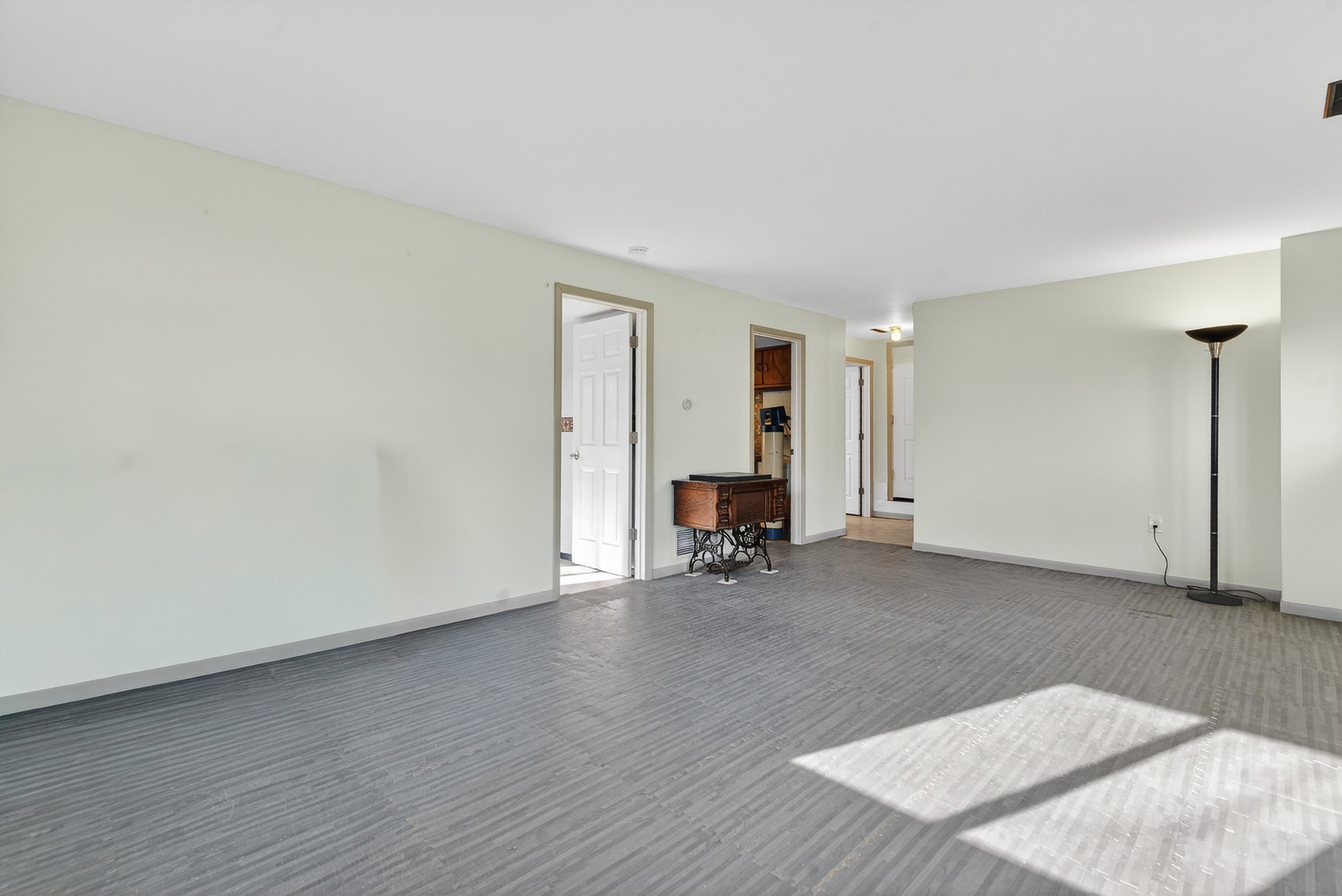 3915 Maple Avenue McHenry, IL 60050 - Photo 18 of 30