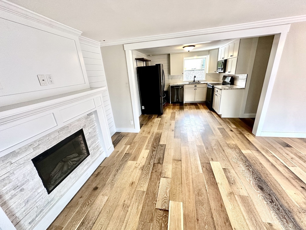26 Maravista Road Worcester, MA 01606 - Photo 8 of 34 Gallery Image 8