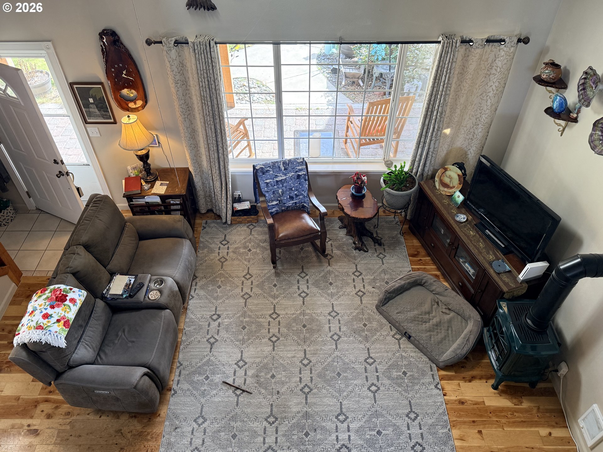 8818 Southwest Panorama Road Terrebonne, OR 97760 - Photo 11 of 46 a living room with furniture and a window