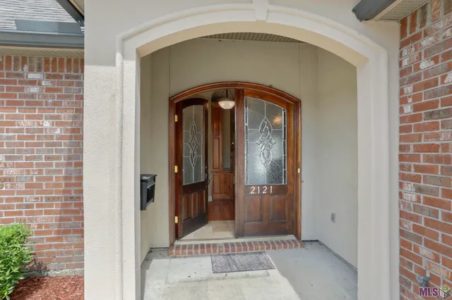 $350,000 | 2121 Springstone Drive, Baton Rouge, LA 70810