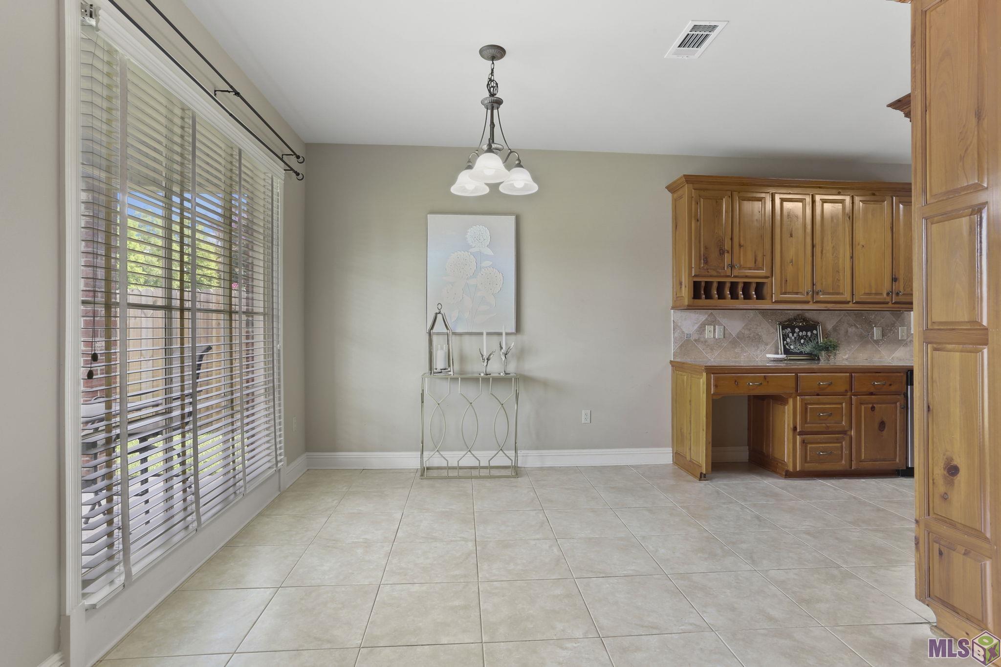 2121 Springstone Drive Baton Rouge, LA 70810 - Photo 9 of 16