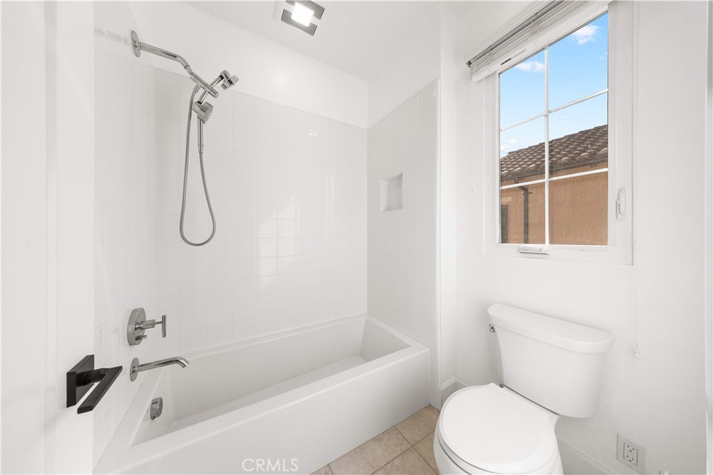 217 Piazza Irvine, CA 92602 - Photo 41 of 63