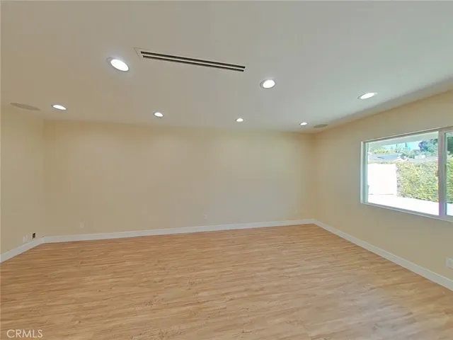 $6,900 | 17633 Nordhoff Street, Northridge, CA 91325