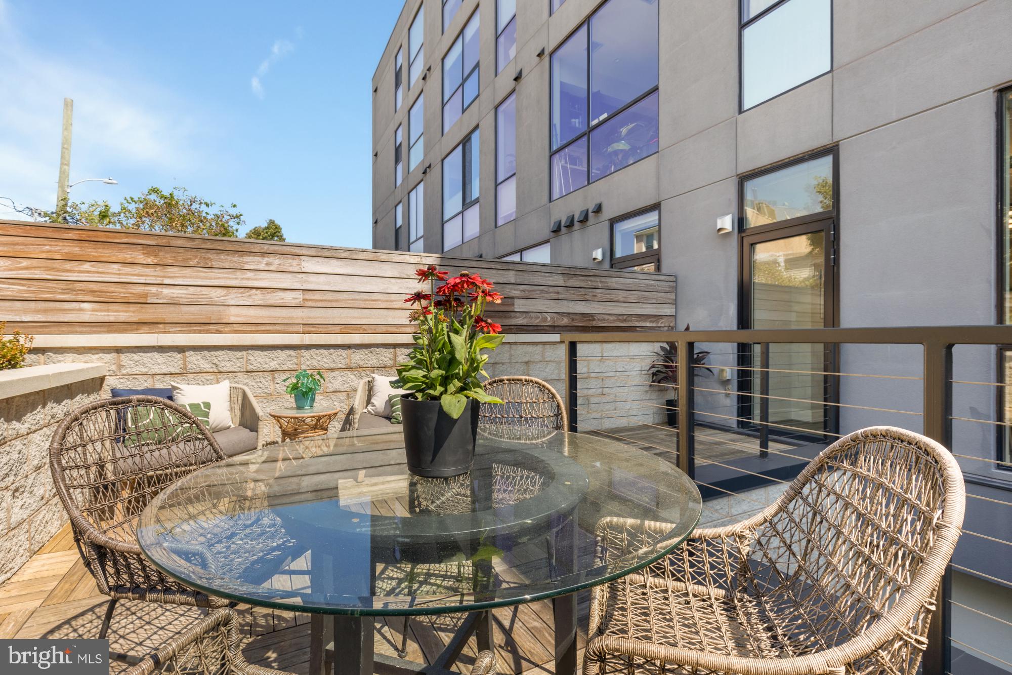 1628 11th Street Northwest, Unit 105 Washington, DC 20001 - Photo 21 of 55 a dining room with furniture