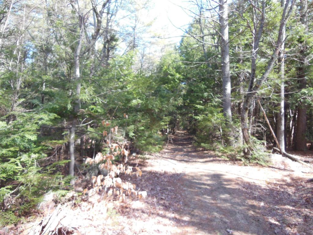 80 Frost Road Derry, NH 03038 - Photo 12 of 12