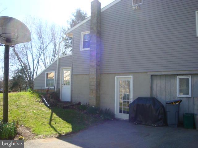1977 Creek Road Manheim, PA 17545 - Photo 17 of 25
