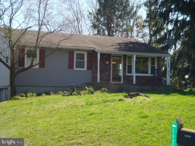 1977 Creek Road Manheim, PA 17545 - Photo 3 of 25