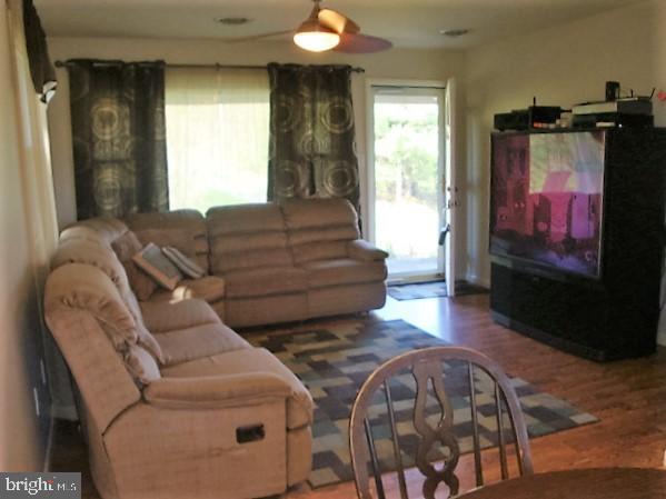 1977 Creek Road Manheim, PA 17545 - Photo 4 of 25