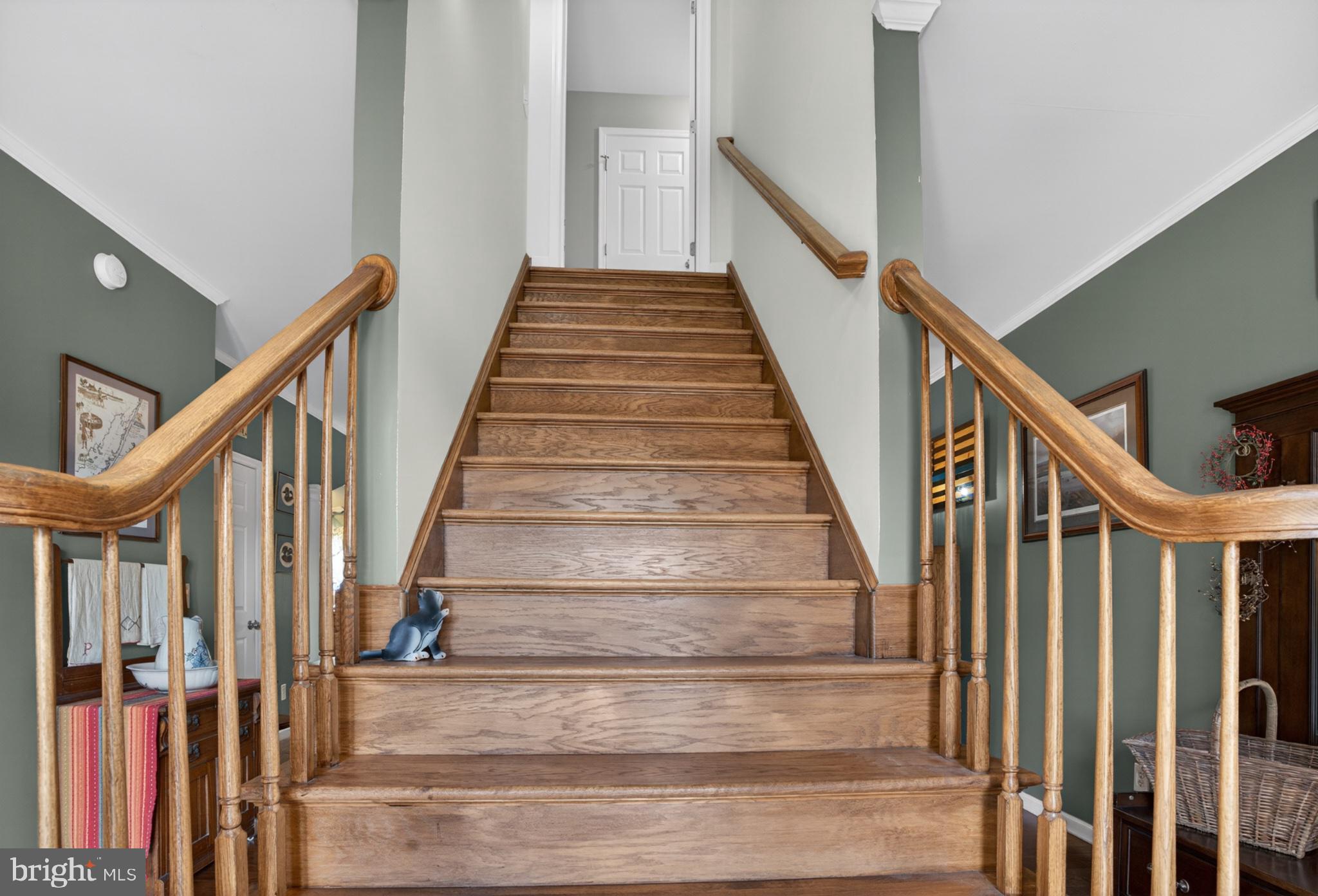 2435 Payne Road Pocomoke City, MD 21851 - Photo 46 of 75 Inviting staircase to new beginnings.