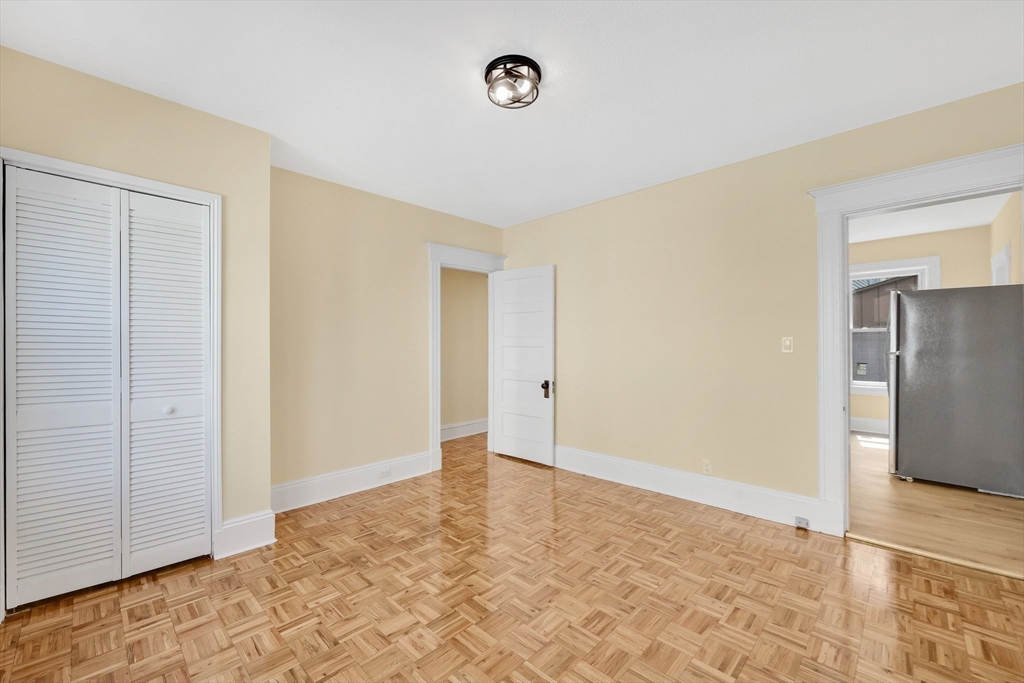24 Hiawatha Street Springfield, MA 01108 - Photo 15 of 38
