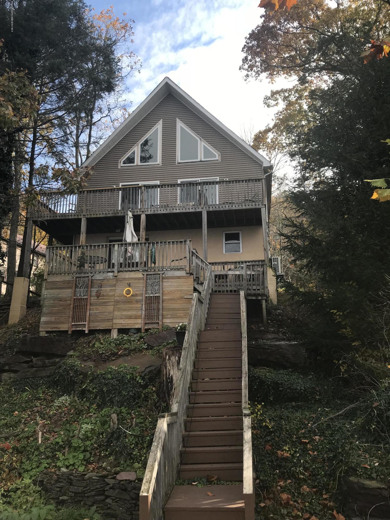 1157 Lake Road Lake Winola, PA 18419 - Photo 4 of 18 Gallery Image 4